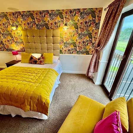 The Old Stone Trough Country Hotel Kelbrook ภายนอก รูปภาพ