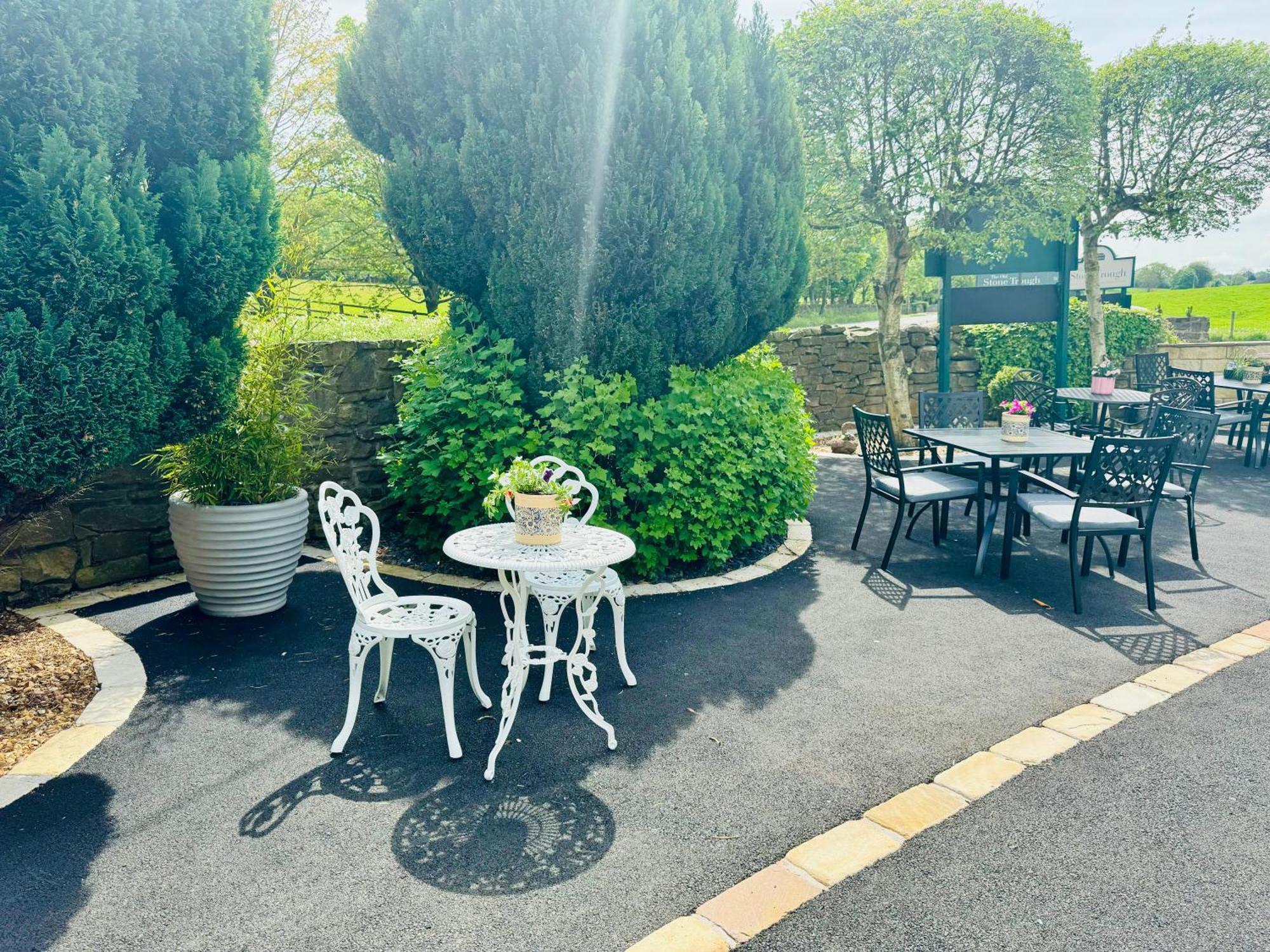 The Old Stone Trough Country Hotel Kelbrook ภายนอก รูปภาพ