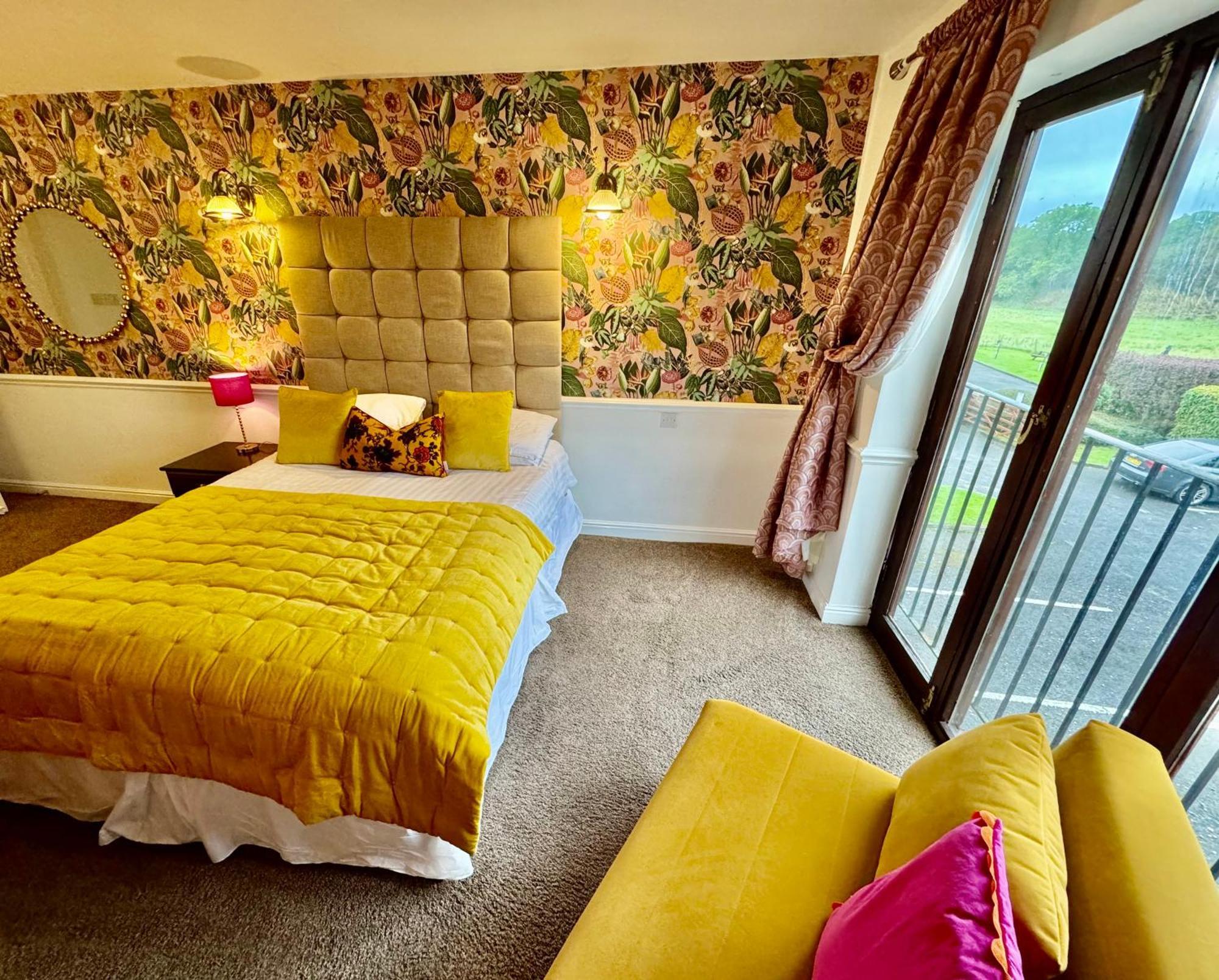 The Old Stone Trough Country Hotel Kelbrook ภายนอก รูปภาพ